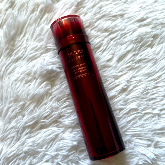 Shiseido Activating Essence with Hyaluronic Acid - Picture 2 of 7